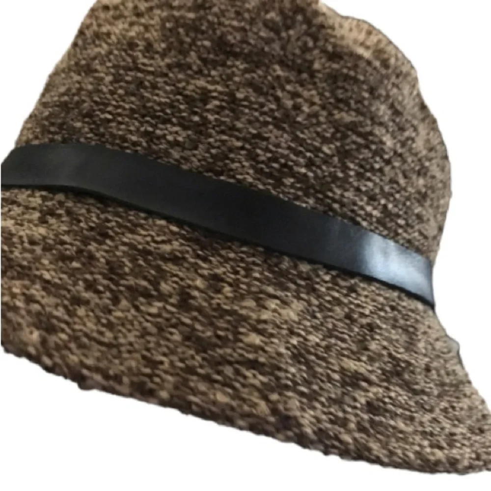 Danier tweed fedora hat brown and tan with black leather band